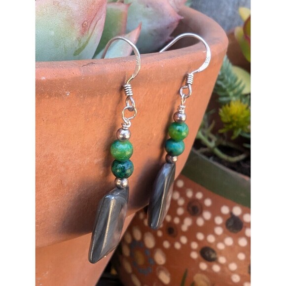 Sterling Silver Labradorite Earrings, Vintage Mystical Earrings - Picture 9 of 10